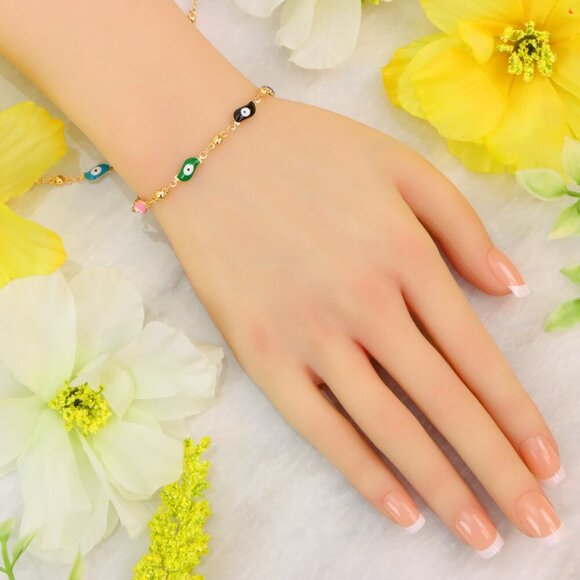 "Minimalist Bracelet, Sleek & Modern Design, Women’s Fashion, YC110042-B - Picture 6 of 10